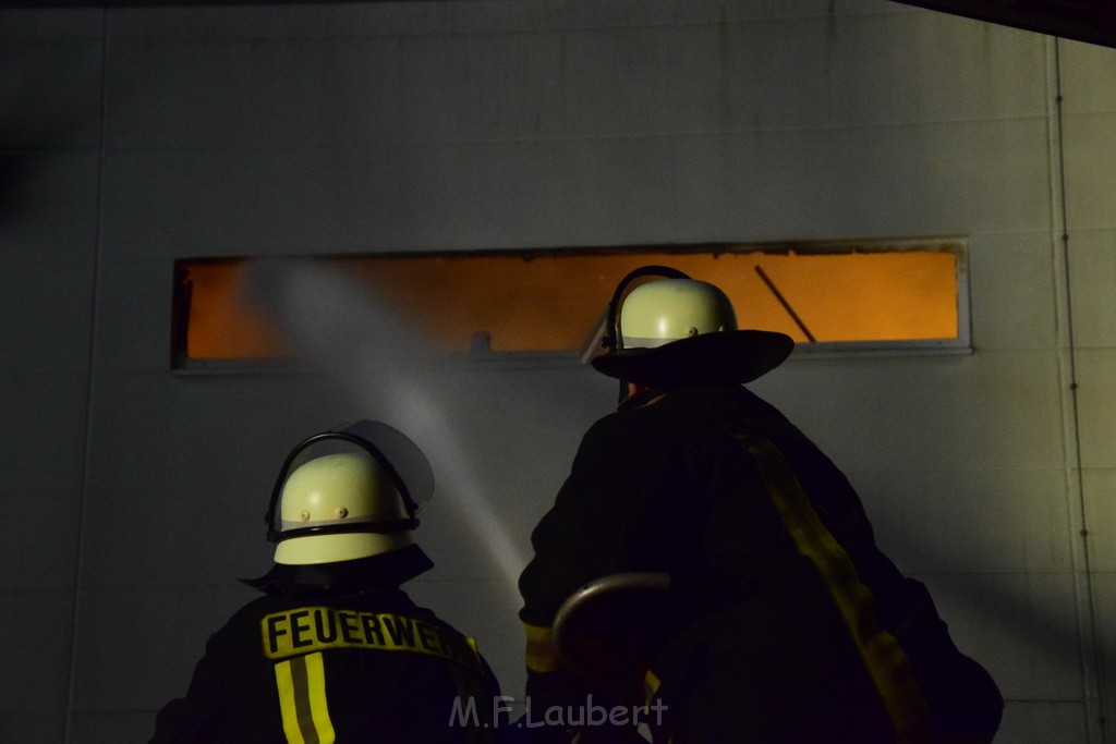 Grossbrand Halle Troisdorf Kriegsdorf Junkersring P538.JPG - Miklos Laubert